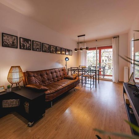 Bravissimo Pont De La Princesa, Comfortable 3-Bedroom Apartment Girona Exterior photo