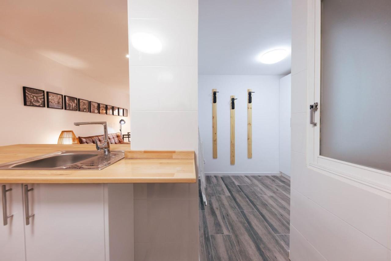 Bravissimo Pont De La Princesa, Comfortable 3-Bedroom Apartment Girona Exterior photo